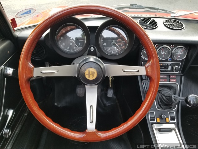 1974-alfa-romeo-spider-096.jpg