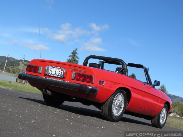 1974-alfa-romeo-spider-veloce-031.jpg