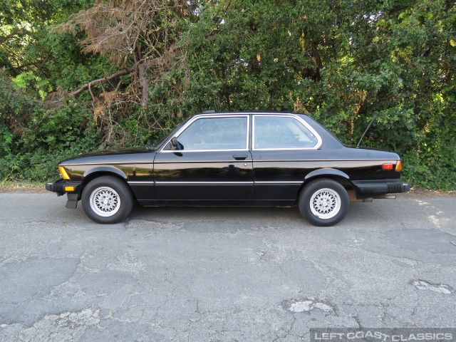 1983-bmw-320is-010.jpg