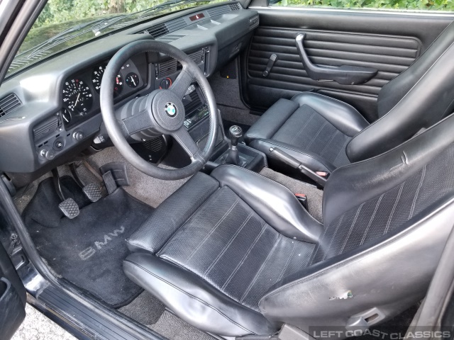 1983-bmw-320is-066.jpg