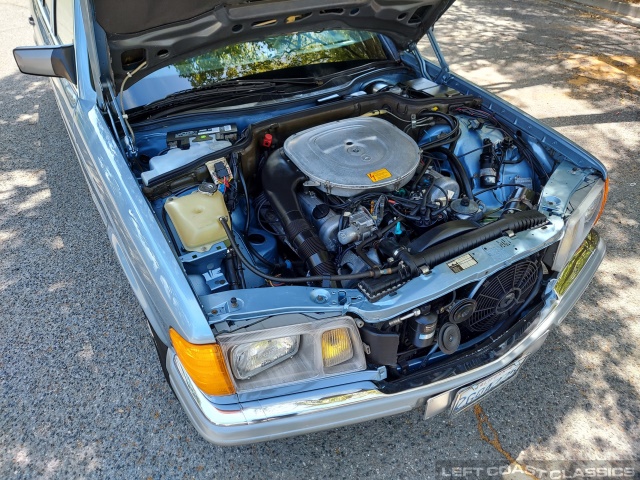 1984-mercedes-benz-380se-135.jpg