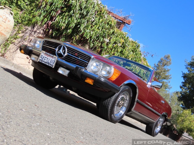 1985-mercedes-benz-380sl-004.jpg