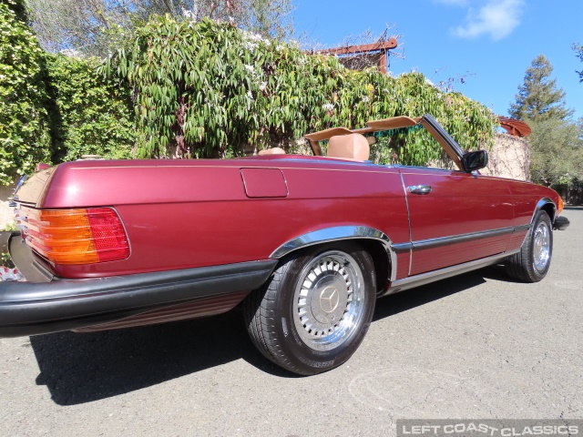 1985-mercedes-benz-380sl-091.jpg