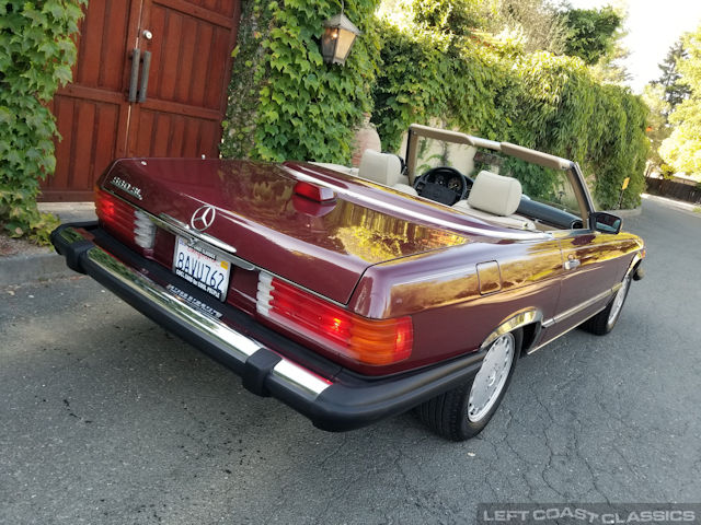 1987-mercedes-benz-560sl-025.jpg