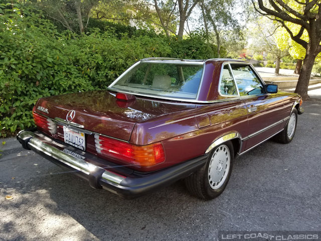 1987-mercedes-benz-560sl-028.jpg