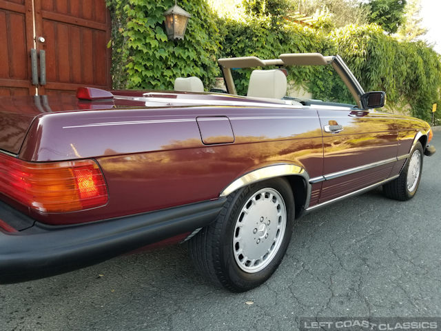 1987-mercedes-benz-560sl-069.jpg