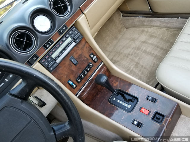 1987-mercedes-benz-560sl-105.jpg