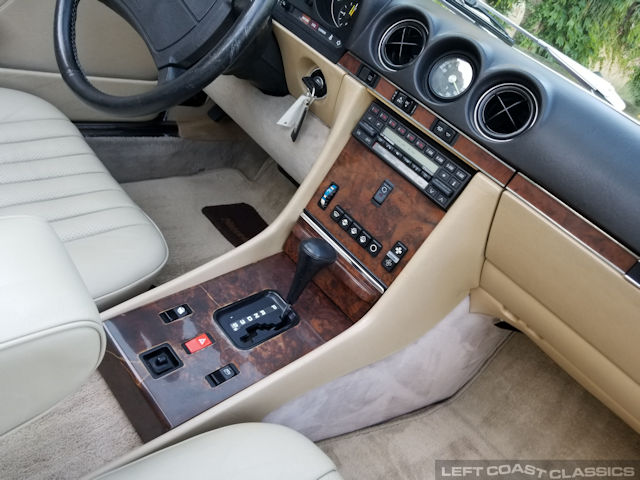 1987-mercedes-benz-560sl-113.jpg