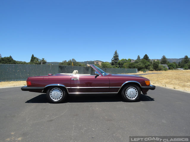 1987-mercedes-benz-560sl-174.jpg