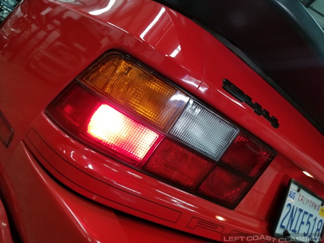 1987-porsche-944-turbo-053.jpg