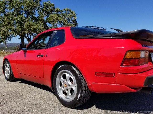 1987-porsche-944-turbo-062.jpg