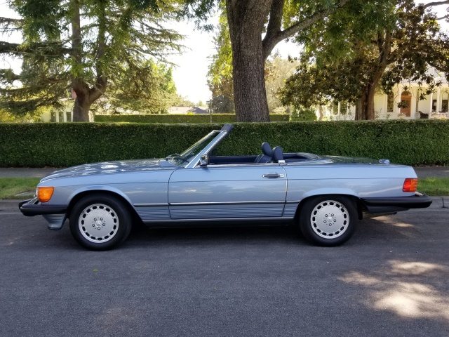 1988-mercedes-benz-560sl-015.jpg