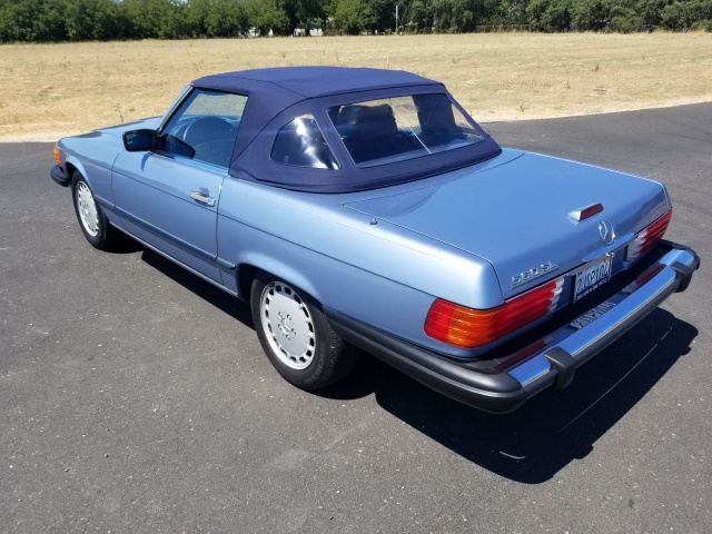 1988-mercedes-benz-560sl-018.jpg