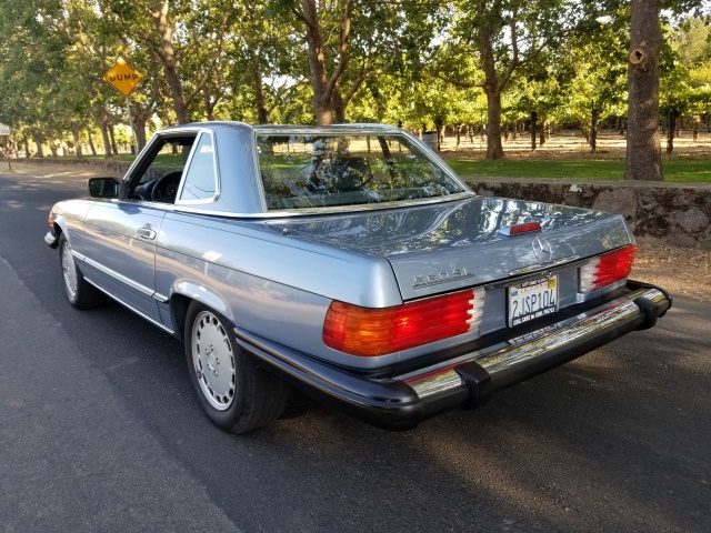 1988-mercedes-benz-560sl-025.jpg