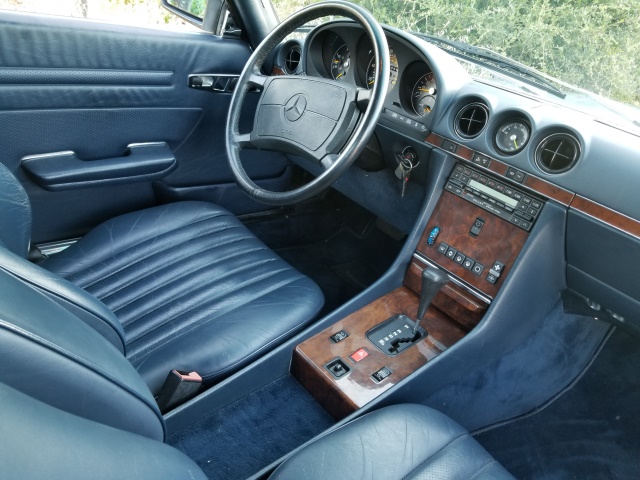 1988-mercedes-benz-560sl-234.jpg