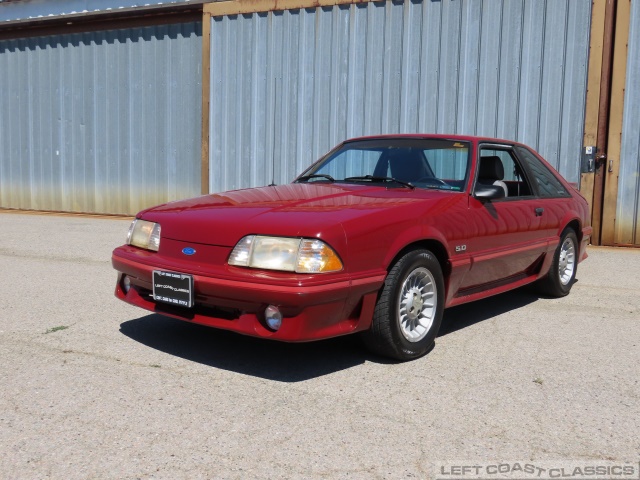 1989-ford-mustang-gt-001.jpg