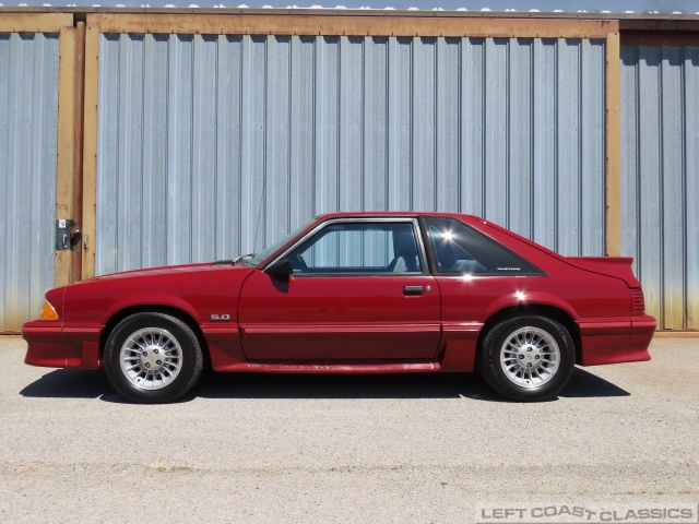 1989-ford-mustang-gt-008.jpg