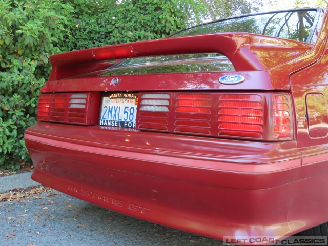 1989-ford-mustang-gt-043.jpg