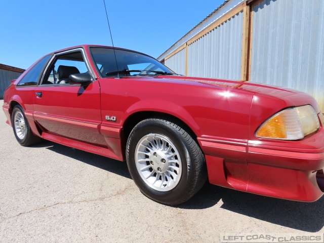 1989-ford-mustang-gt-057.jpg