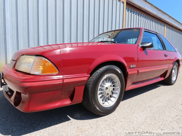 1989-ford-mustang-gt-059.jpg