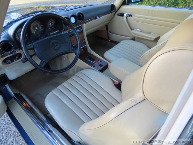 1989-mercedes-benz-560sl-138.jpg