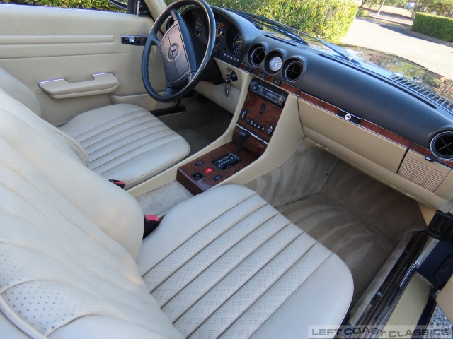 1989-mercedes-benz-560sl-203.jpg