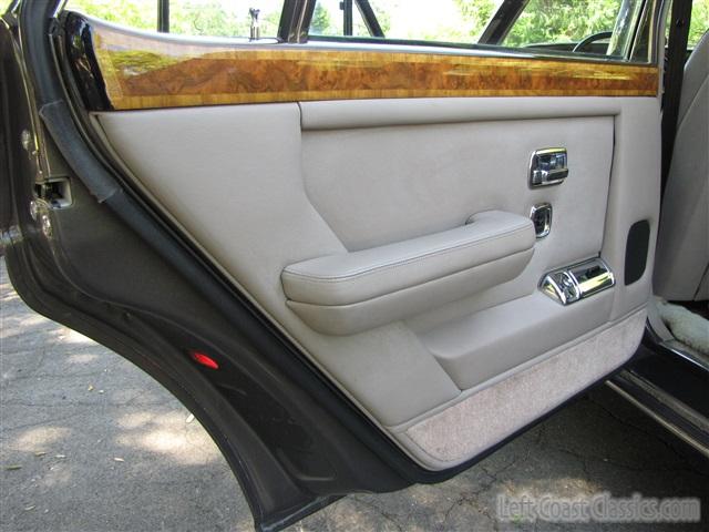 1989-rolls-royce-silver-spur-095.jpg