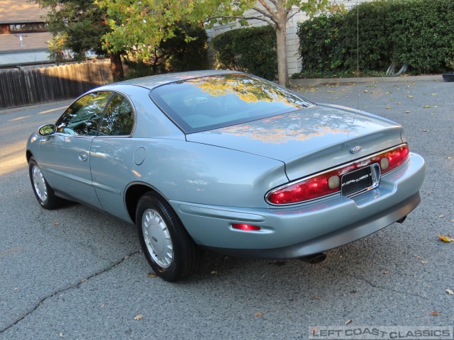 1995-buick-riviera-014.jpg