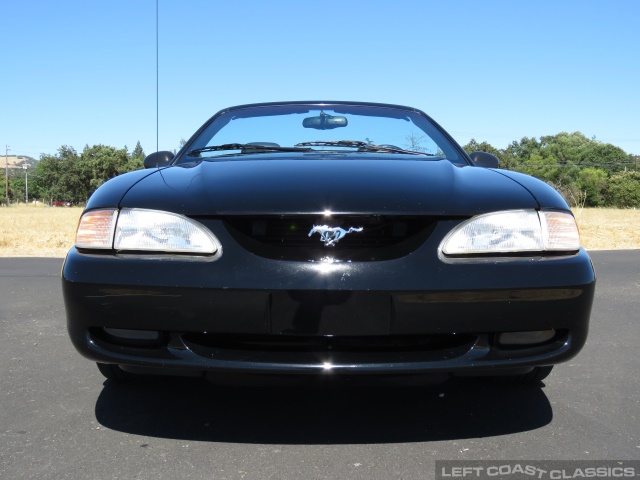 1995-ford-mustang-gt-convertible-001.jpg