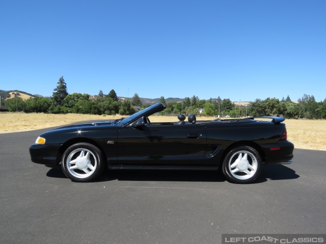 1995-ford-mustang-gt-convertible-011.jpg