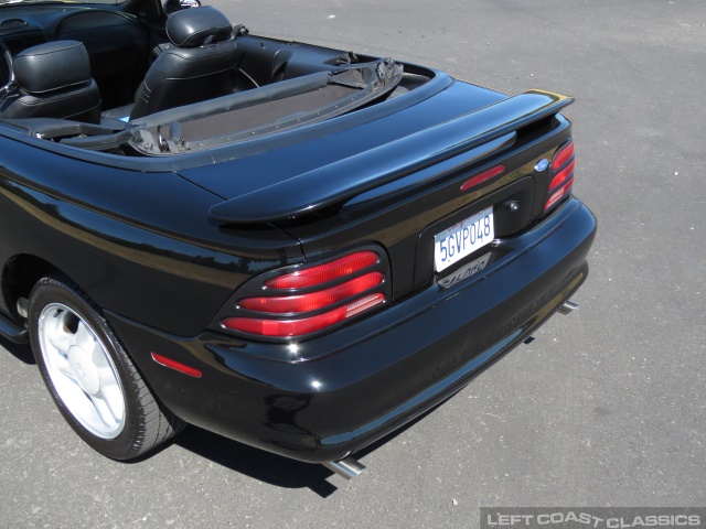 1995-ford-mustang-gt-convertible-090.jpg