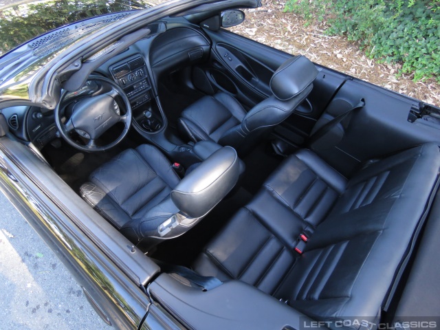 1995-ford-mustang-gt-convertible-096.jpg