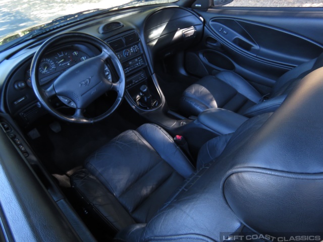 1995-ford-mustang-gt-convertible-099.jpg