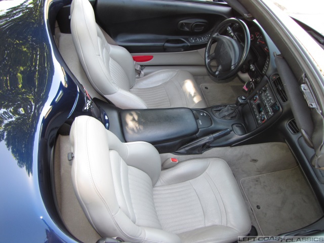 2001-corvette-c5-convertible-074.jpg