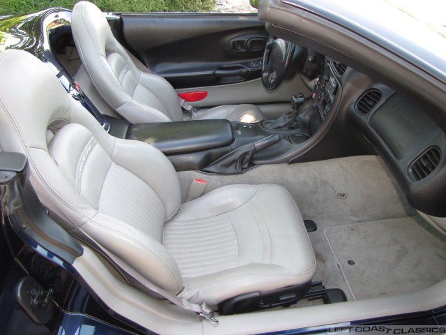 2001-corvette-c5-convertible-075.jpg