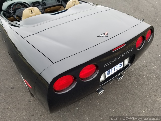 2002-corvette-c5-convertible-118.jpg