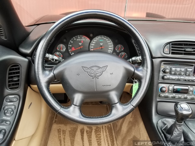 2002-corvette-c5-convertible-139.jpg