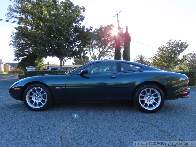 2002-jaguar-xkr-010.jpg