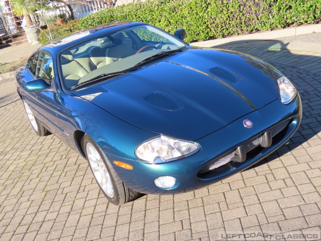 2002-jaguar-xkr-037.jpg