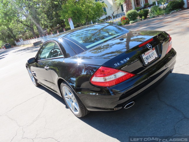 2008-mercedes-benz-sl550-010.jpg