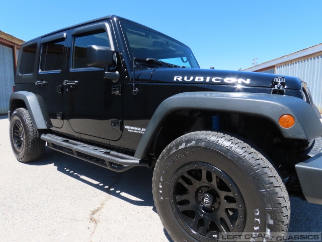 2009-jeep-wrangler-rubicon-047.jpg