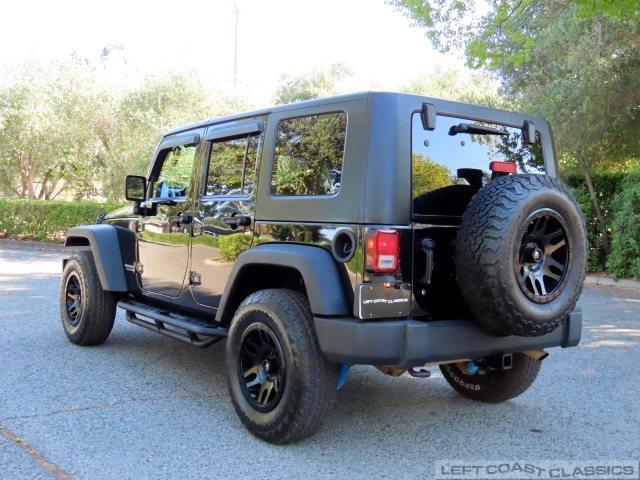 2009-jeep-wrangler-rubicon-143.jpg