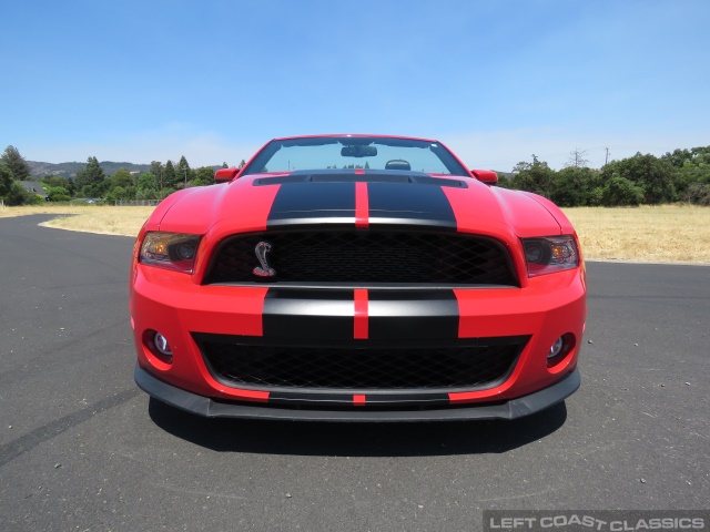 2010-ford-shelby-gt500-001.jpg