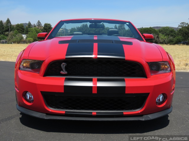 2010-ford-shelby-gt500-002.jpg