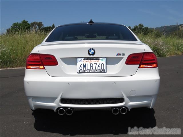 2011-bmw-m3-036.jpg