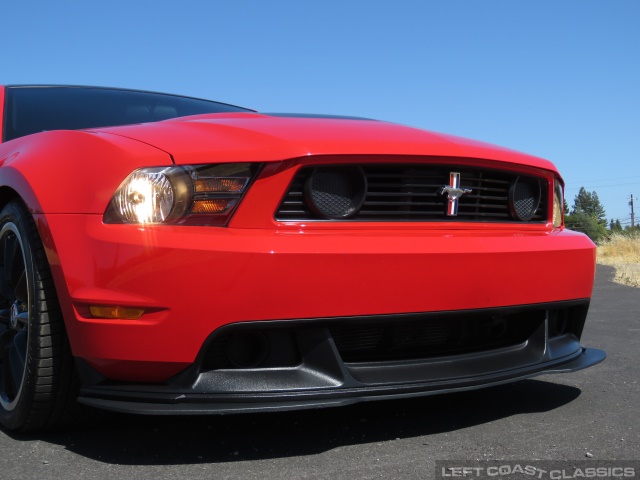 2012-ford-mustang-boss-302-027.jpg