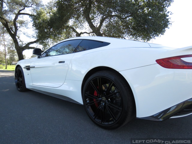 2015-aston-martin-vanquish-063.jpg