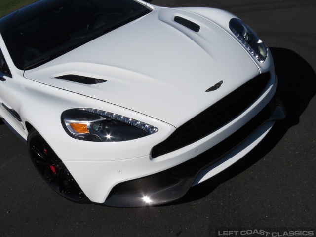 2015-aston-martin-vanquish-088.jpg