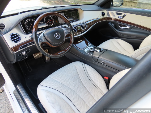 2016-mercedes-benz-s550-074.jpg