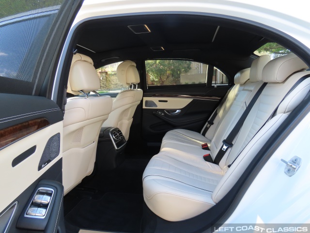 2016-mercedes-benz-s550-103.jpg